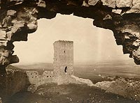 Chciny - Zamek w Chcinach na fotografii z pocztku XX wieku