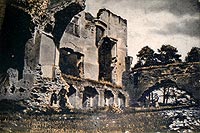 Mokrsko Grne - Ruiny zamku na widokwce z okresu midzywojennego