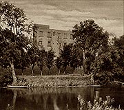 Poty - Zamek na zdjciu z 1938 roku